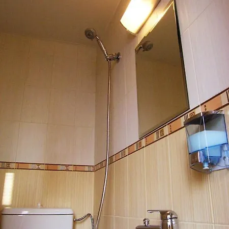 Pensiune Ivani Guestrooms *